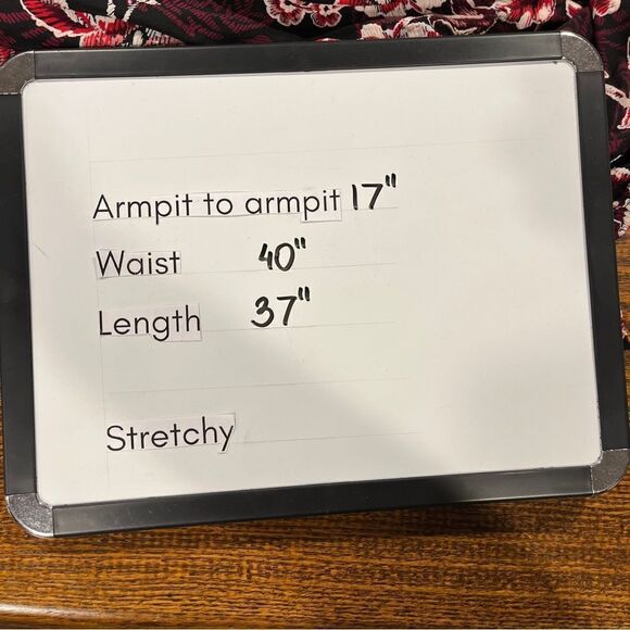 Floral short sleeve a-line swing style dress - Picture 8 of 13